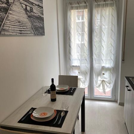 First Home Милано Екстериор снимка