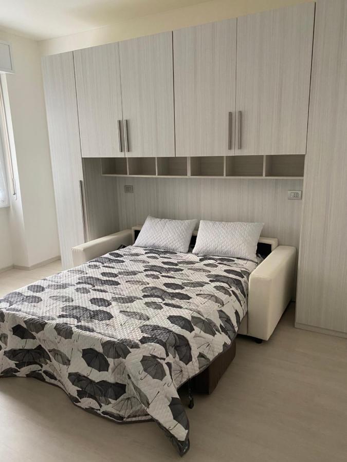 First Home Милано Екстериор снимка