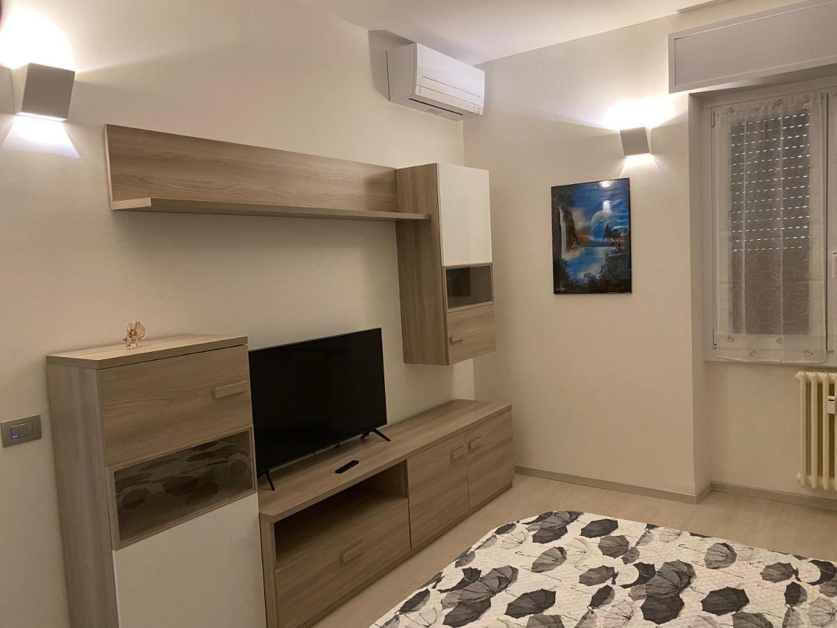 First Home Милано Екстериор снимка